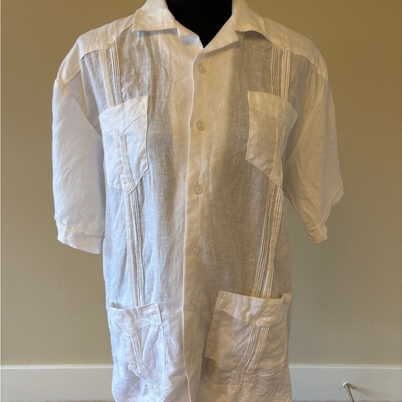 Cubavera Men's White Linen Guayabera Short Sleeve Shirt - Picture 1 of 11